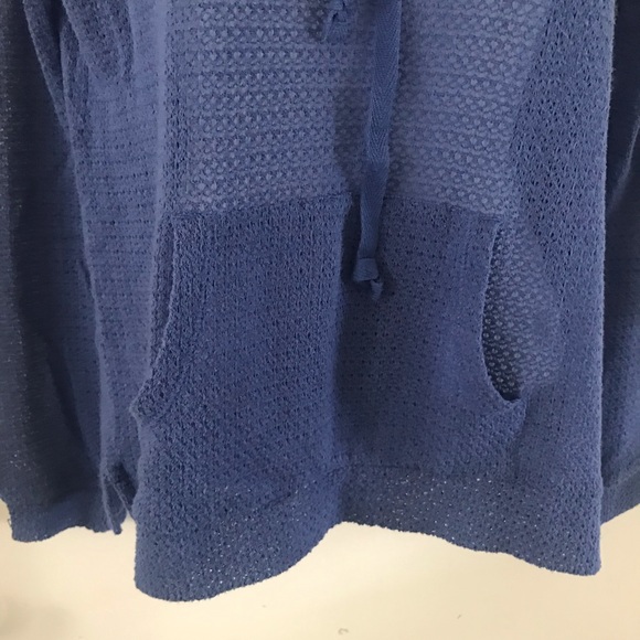 Gap Body Pull Over - Picture 5 of 13